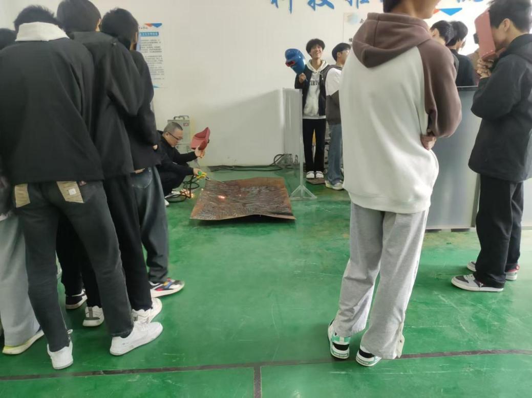 圖片關(guān)鍵詞